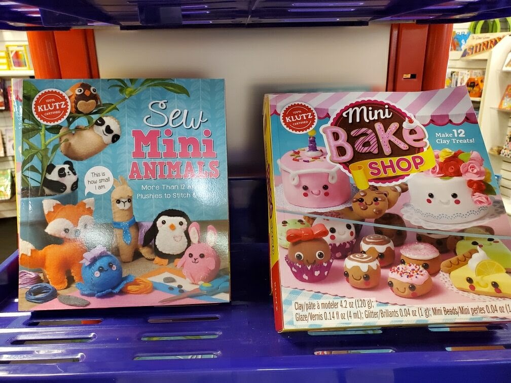 Testing Scholastic's Mini Bake Shop (Clay Kit) 